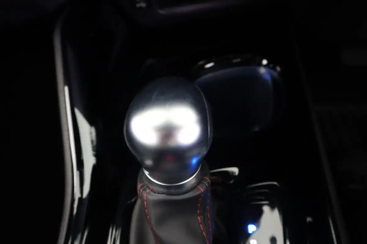 2022-toyota-c-hr-18-vvt-i-gr-sport-big-49