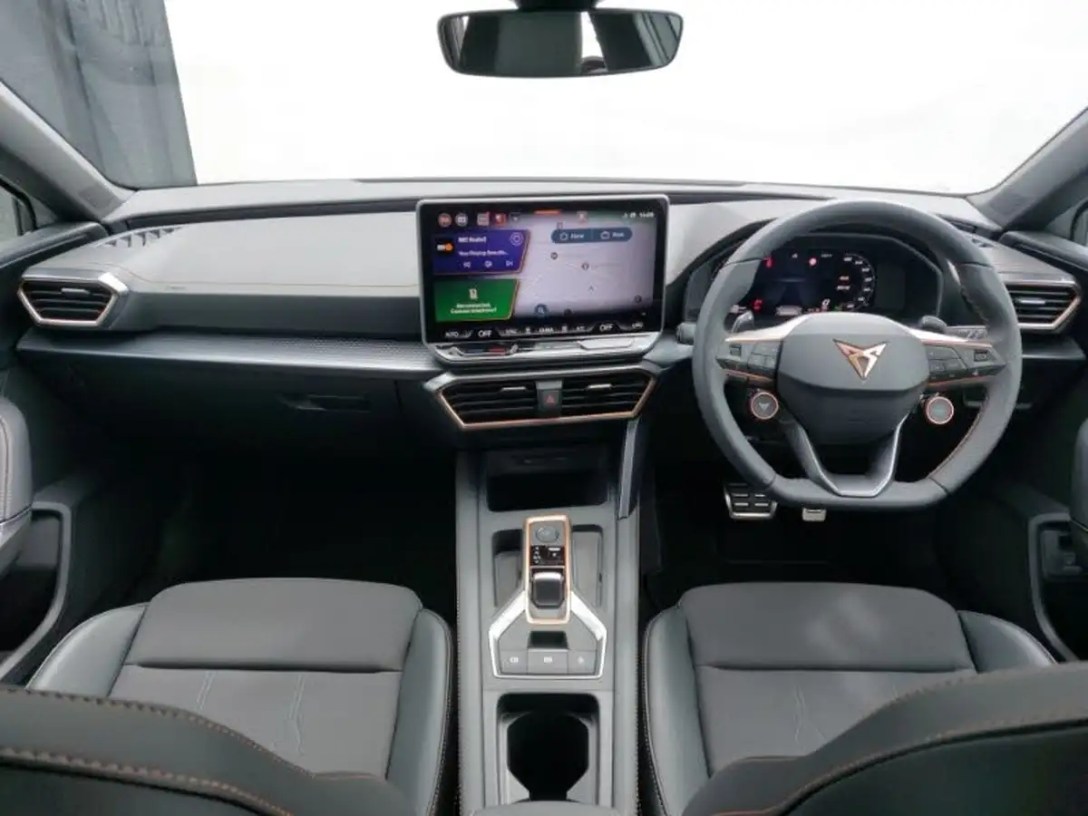 2025-cupra-leon-nf-15-etsi-v1-estate-big-2