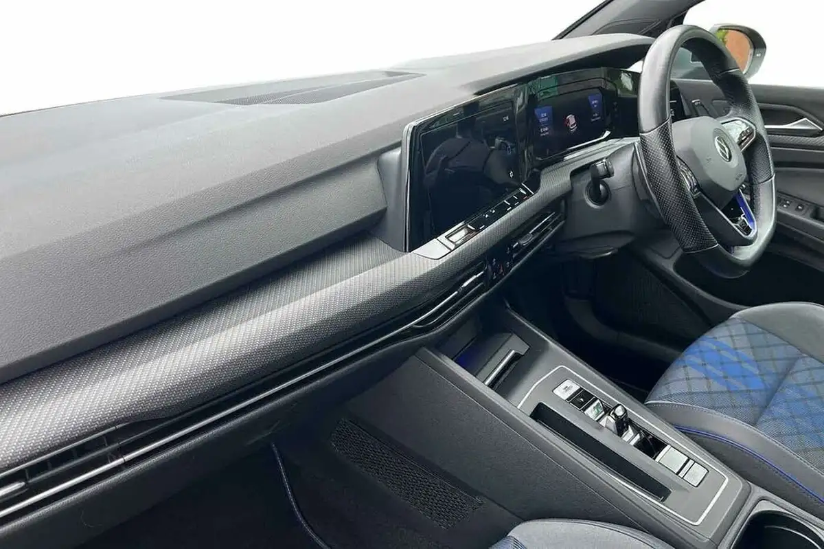 2021-volkswagen-golf-20-tsi-r-hatchback-big-1