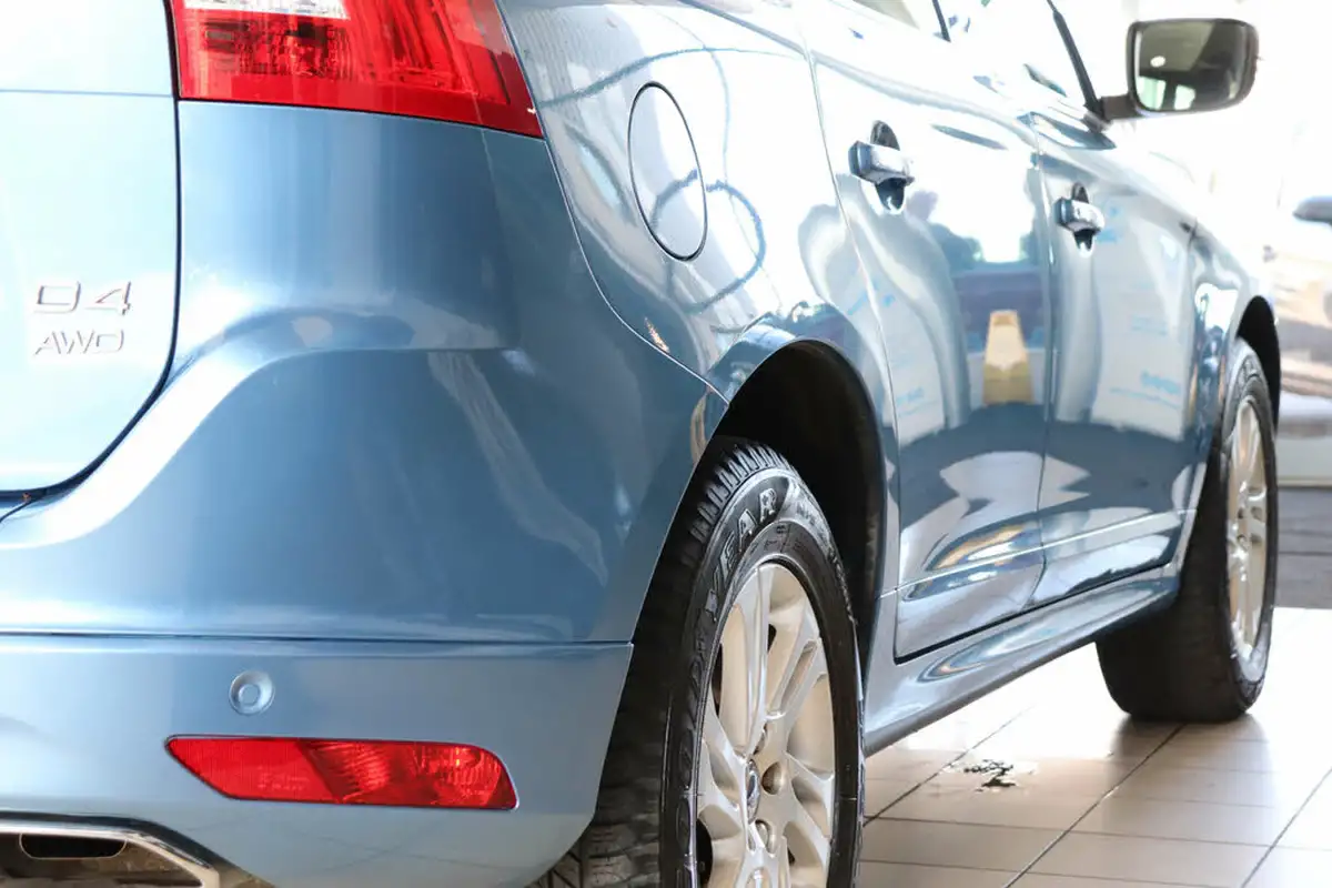 2015-volvo-xc60-24td-d4-es-big-68