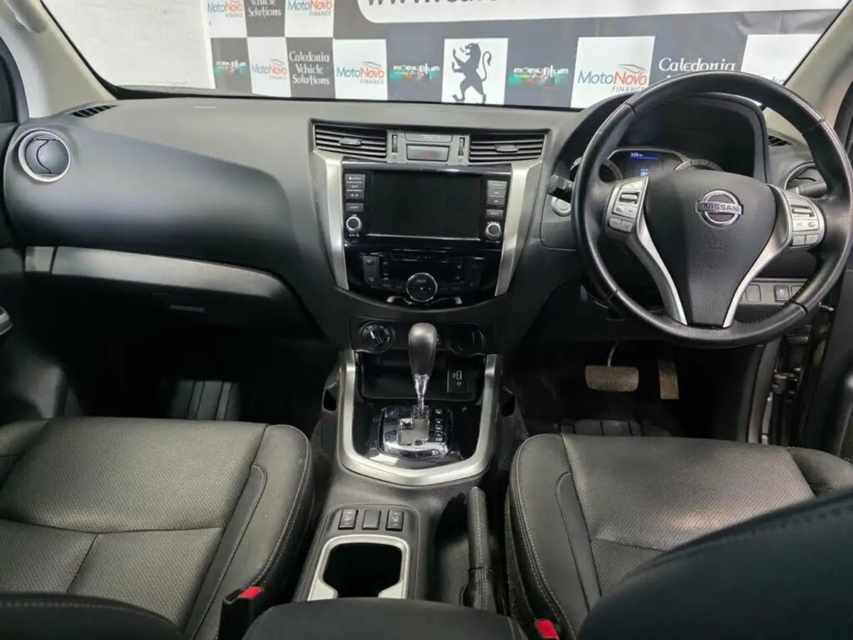 2021-nissan-navara-23dci-tt-tekna-8-navileather-auto-big-20