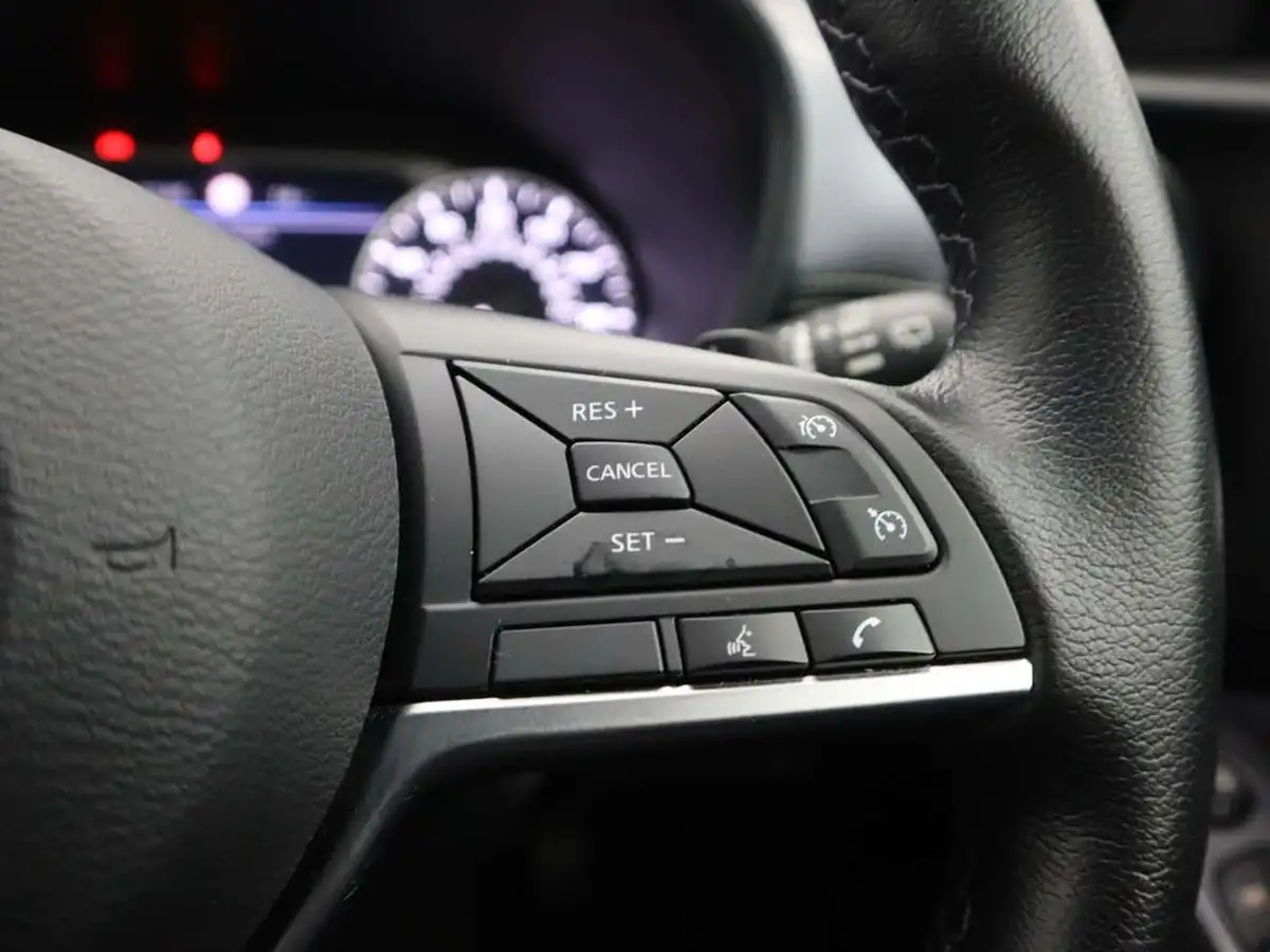 2021-nissan-juke-10-dig-t-n-connecta-dct-big-34
