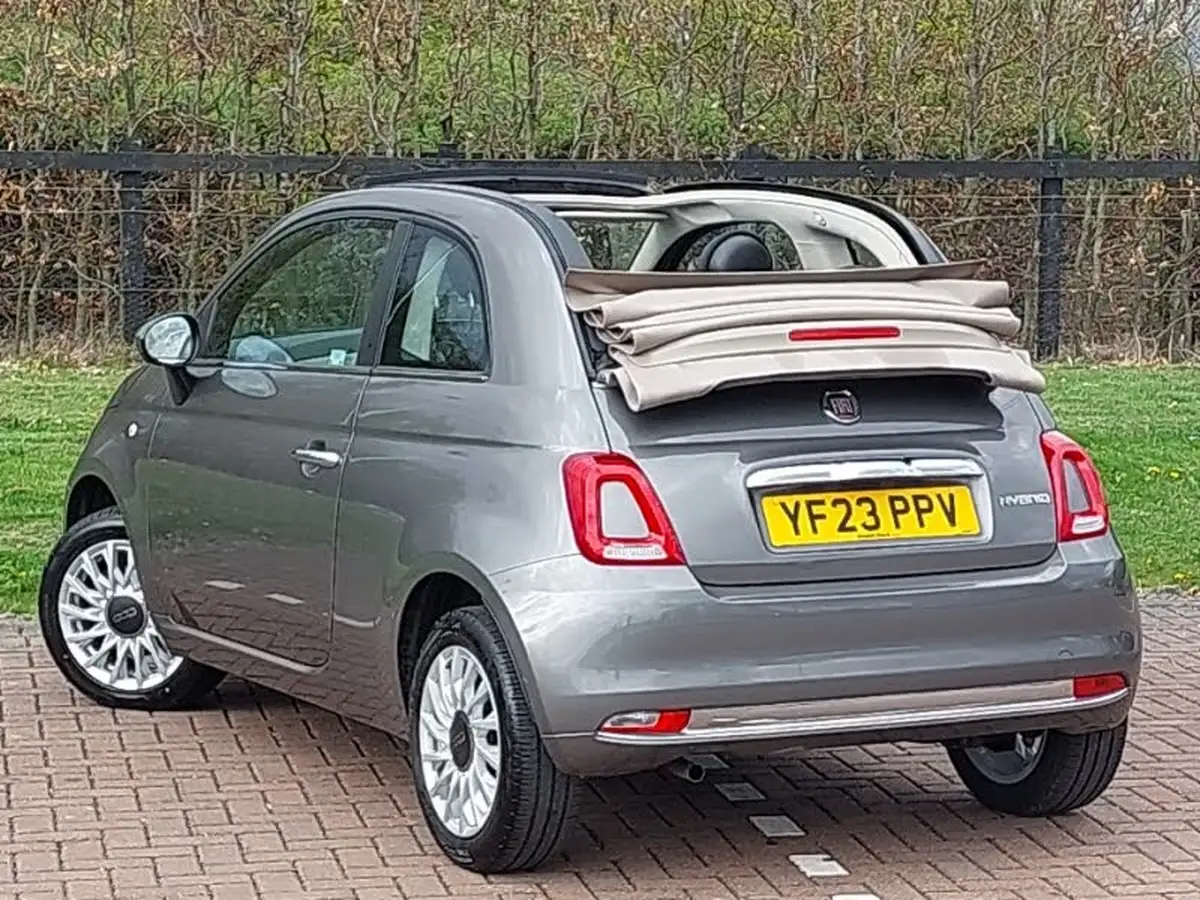 2023-fiat-500c-10-big-18