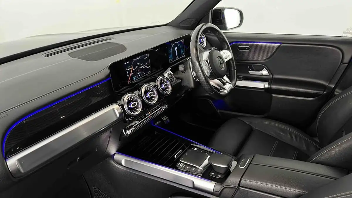 2020-mercedes-benz-glb-class-20-glb35-amg-premium-plus-big-8