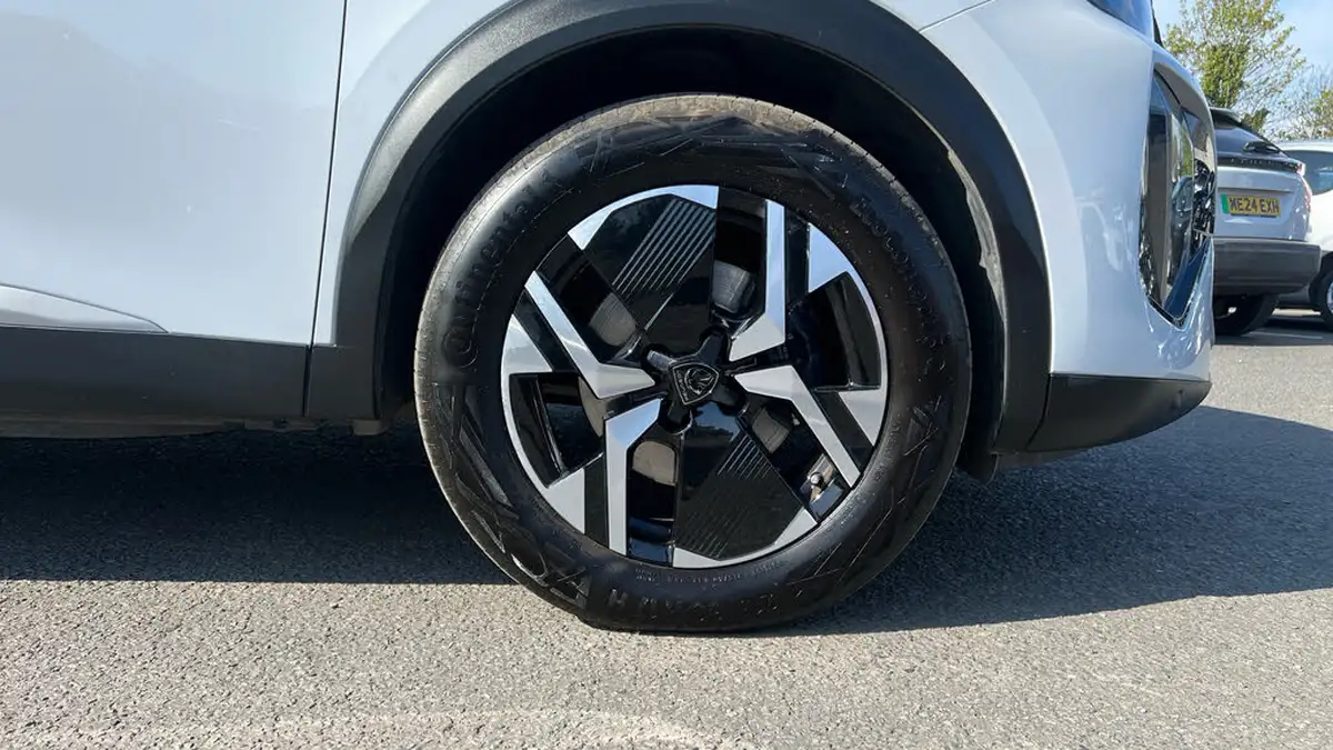 2024-peugeot-2008-suv-e-gt-156ps-54kwh-big-16