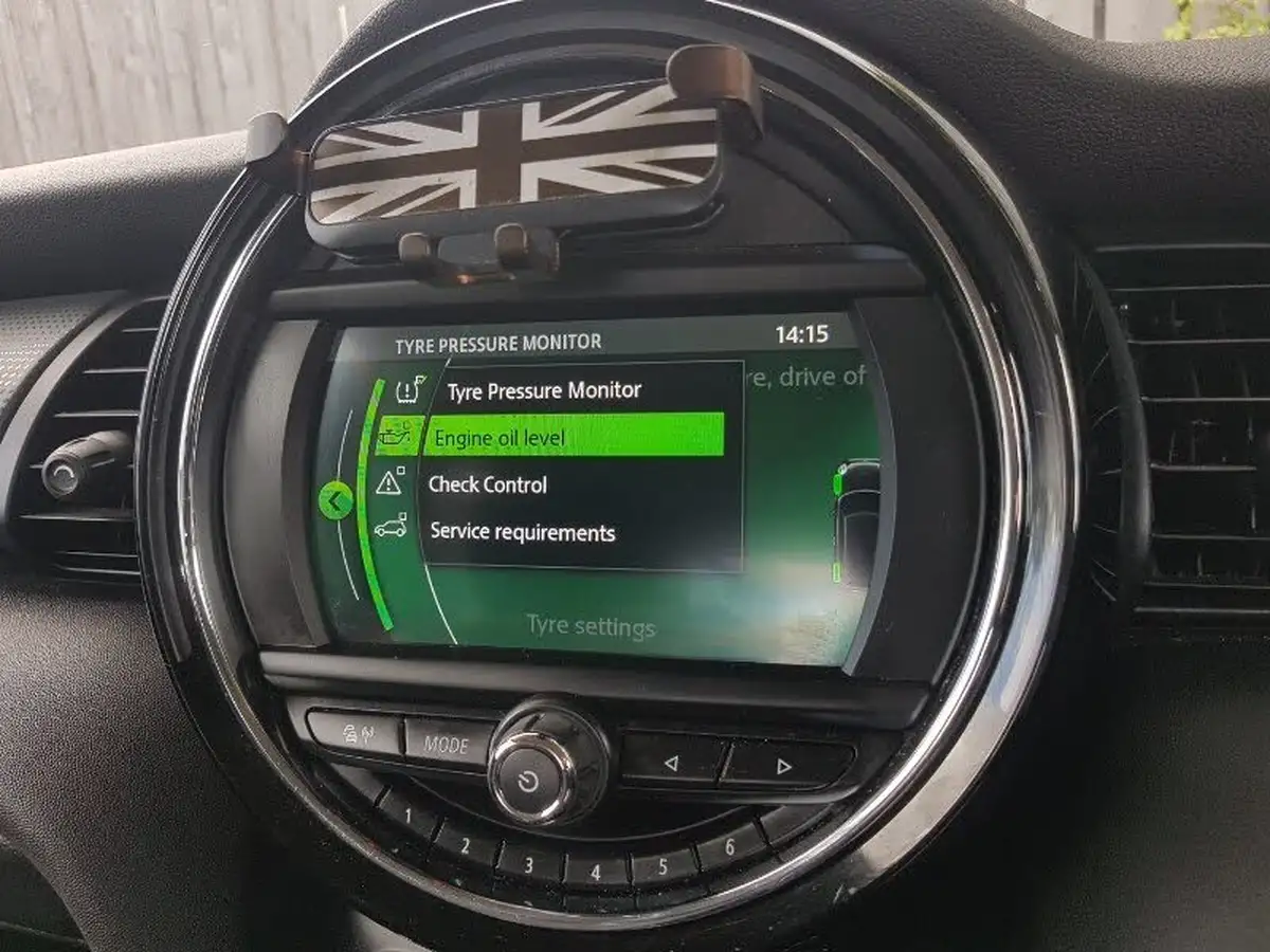 2019-mini-cooper-15-cooper-classic-hatchback-3d-big-17