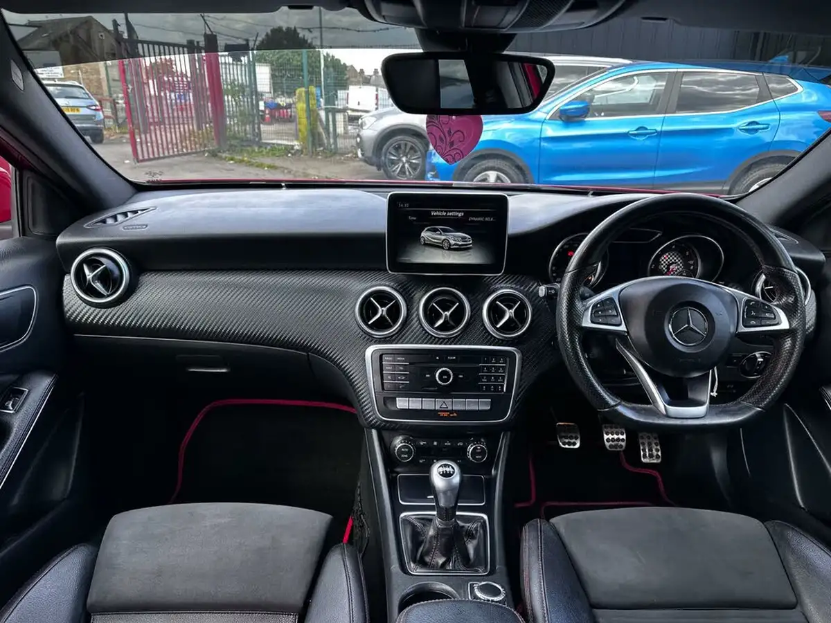 2015-mercedes-benz-a-class-15d-a180d-amg-line-ss-big-26
