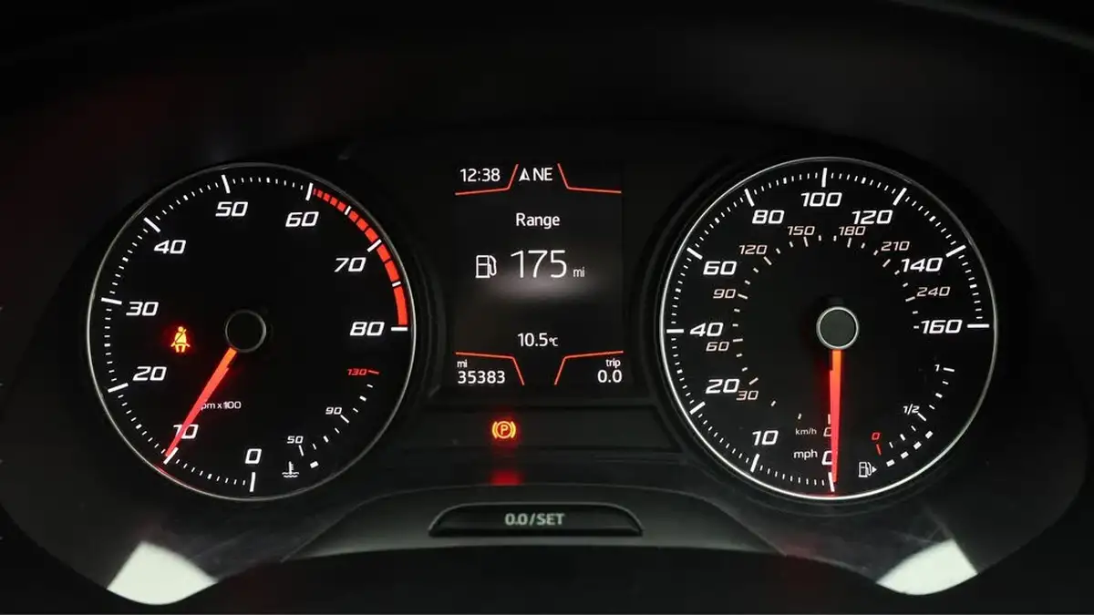2020-seat-leon-15-tsi-evo-fr-black-edition-150ps-hatchback-big-9
