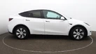 2022-tesla-model-y-e-long-range-small-41