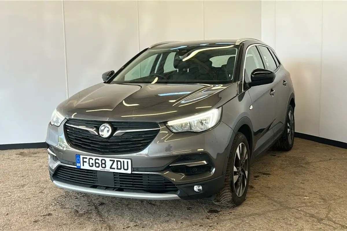 2019-vauxhall-grandland-x-12-sport-nav-big-2