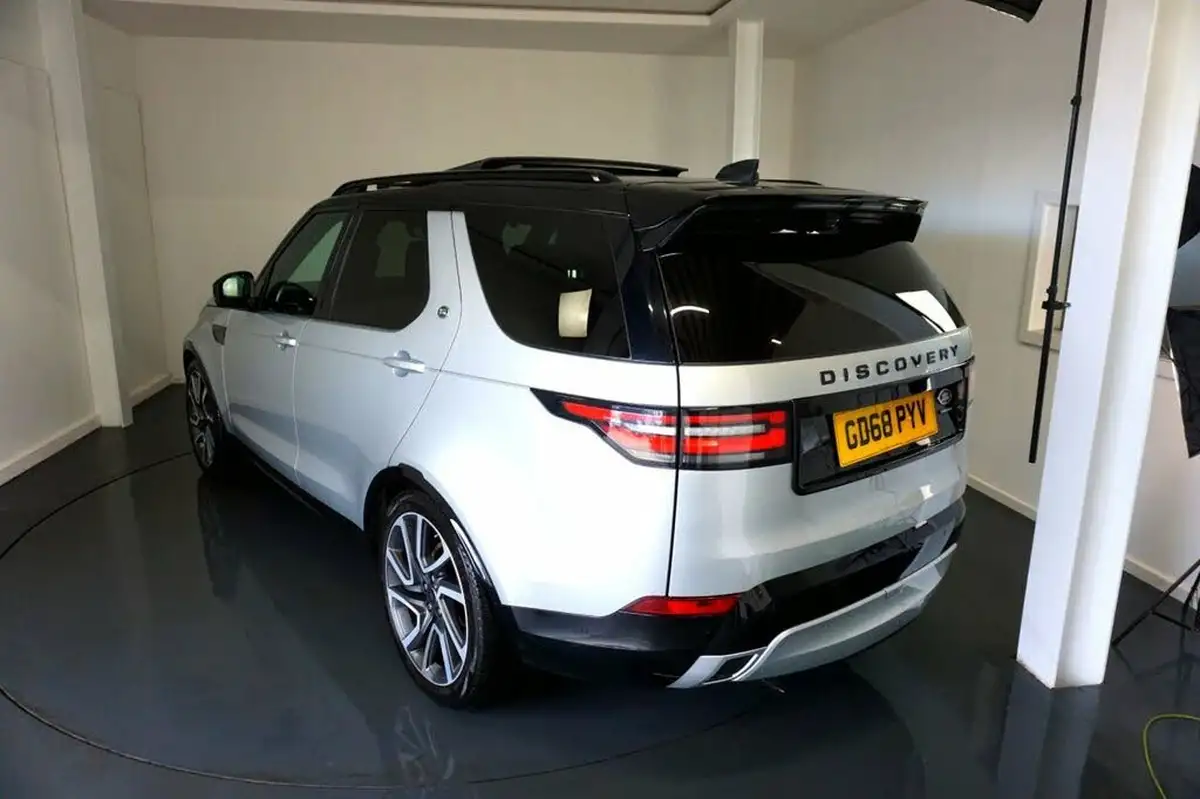 2019-land-rover-discovery-30-sd-v6-hse-luxury-big-5