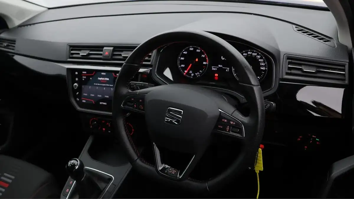2018-seat-ibiza-10-tsi-fr-95ps-big-8