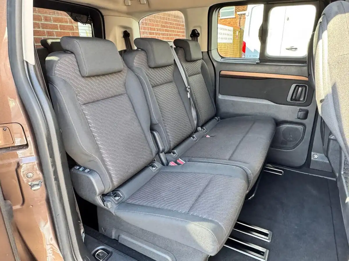 2020-toyota-proace-verso-20d-family-180ps-l0-auto-big-27