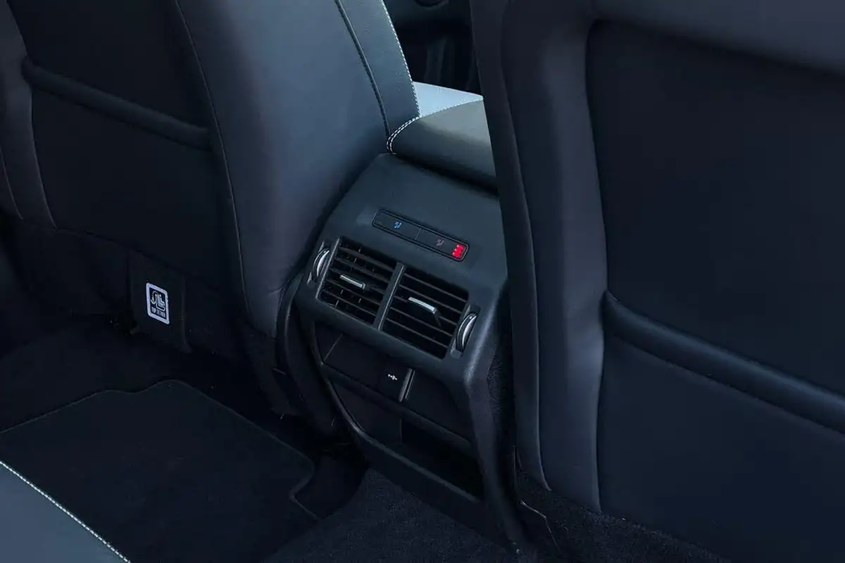 2022-land-rover-discovery-sport-20-p250-r-dynamic-hse-big-41