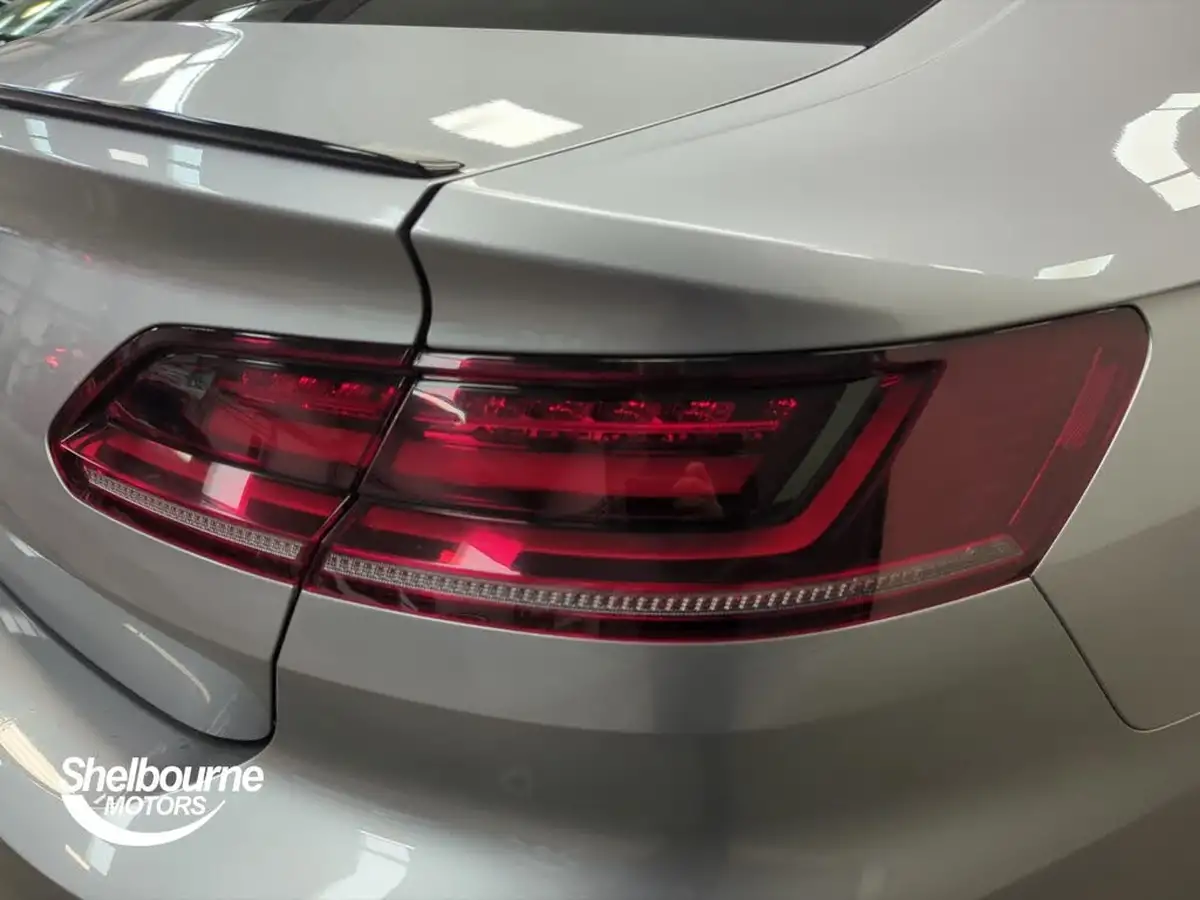 2019-volkswagen-arteon-big-18