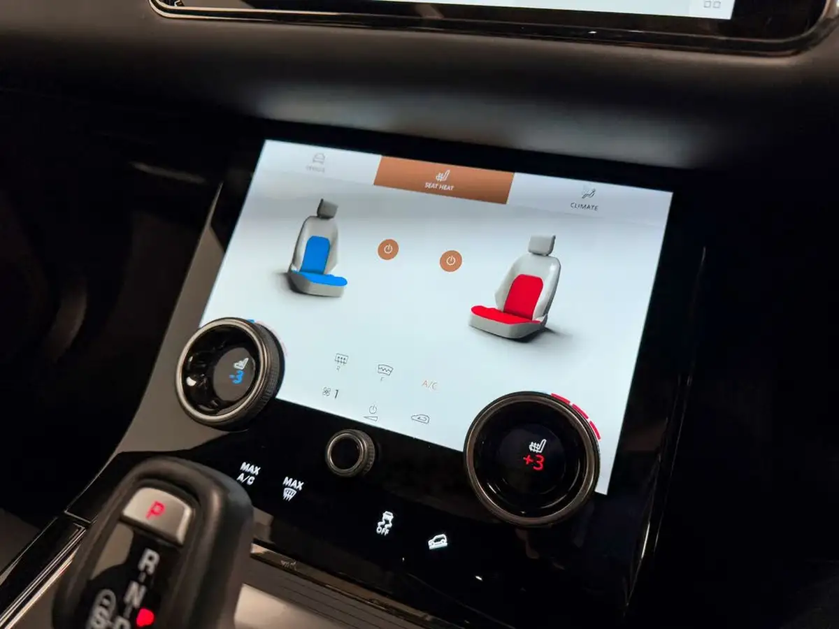2021-land-rover-range-rover-evoque-15-p300e-autobiography-big-52