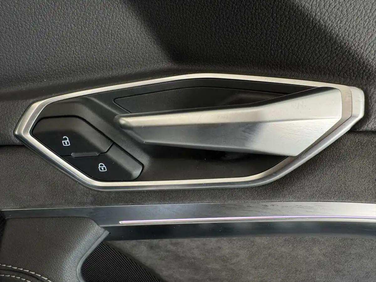 2021-audi-e-tron-e-station-wagon-big-53
