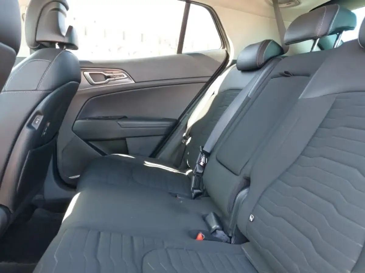 2023-kia-sportage-16-t-gdi-3-148bhp-big-5