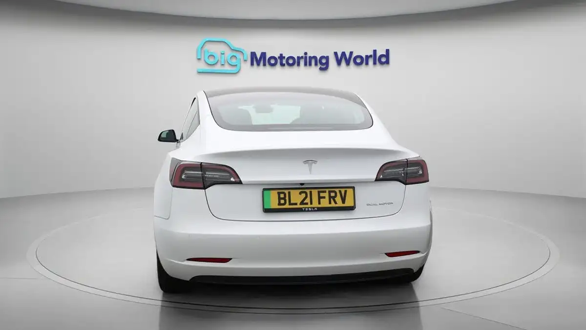 2021-tesla-model-3-e-long-range-4x4-big-6