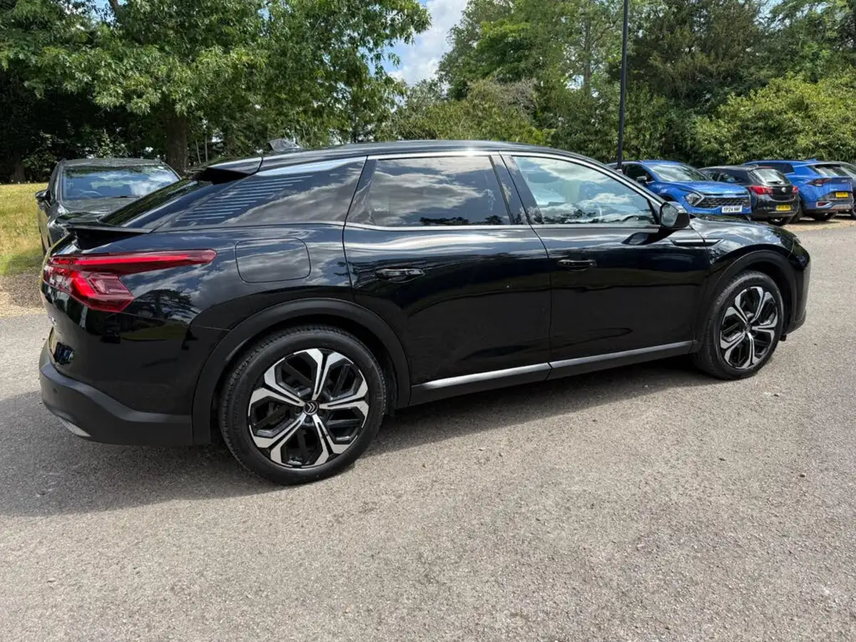 2022-citroen-c5-x-16-puretech-shine-plus-225ps-plug-in-hybrid-e-eat8-big-17