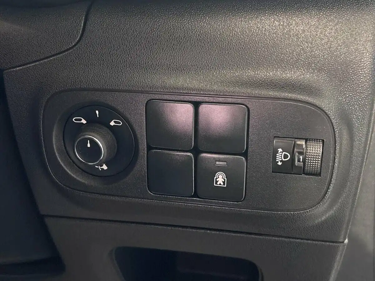 2021-citroen-c3-15bluehdi-shine-plus-big-30