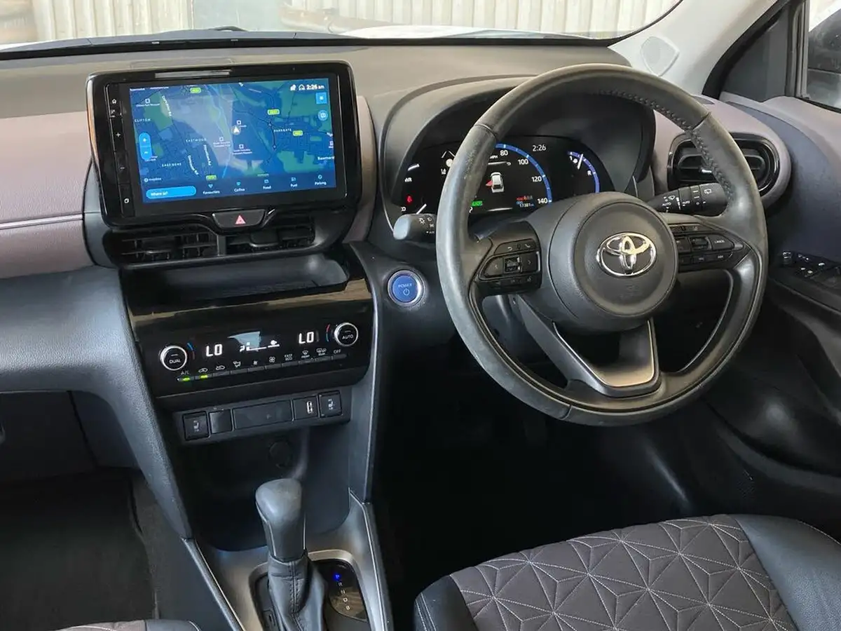 2023-toyota-yaris-cross-15-vvt-i-excel-awd-i-big-38