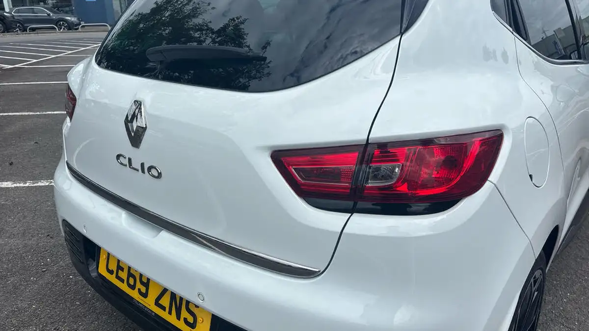 2019-renault-clio-09-tce-iconic-90ps-big-42