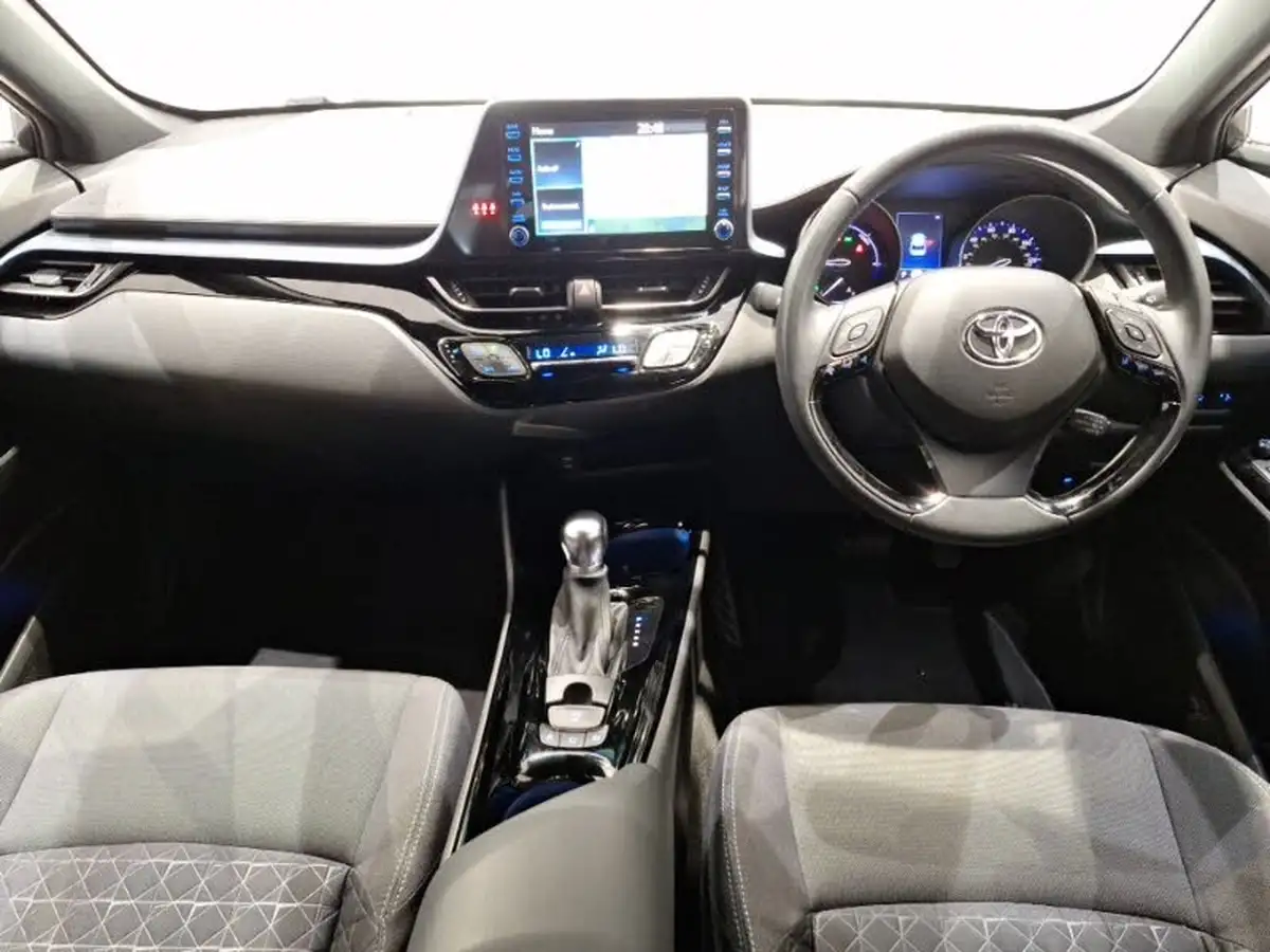 2020-toyota-c-hr-18-vvt-i-design-big-2