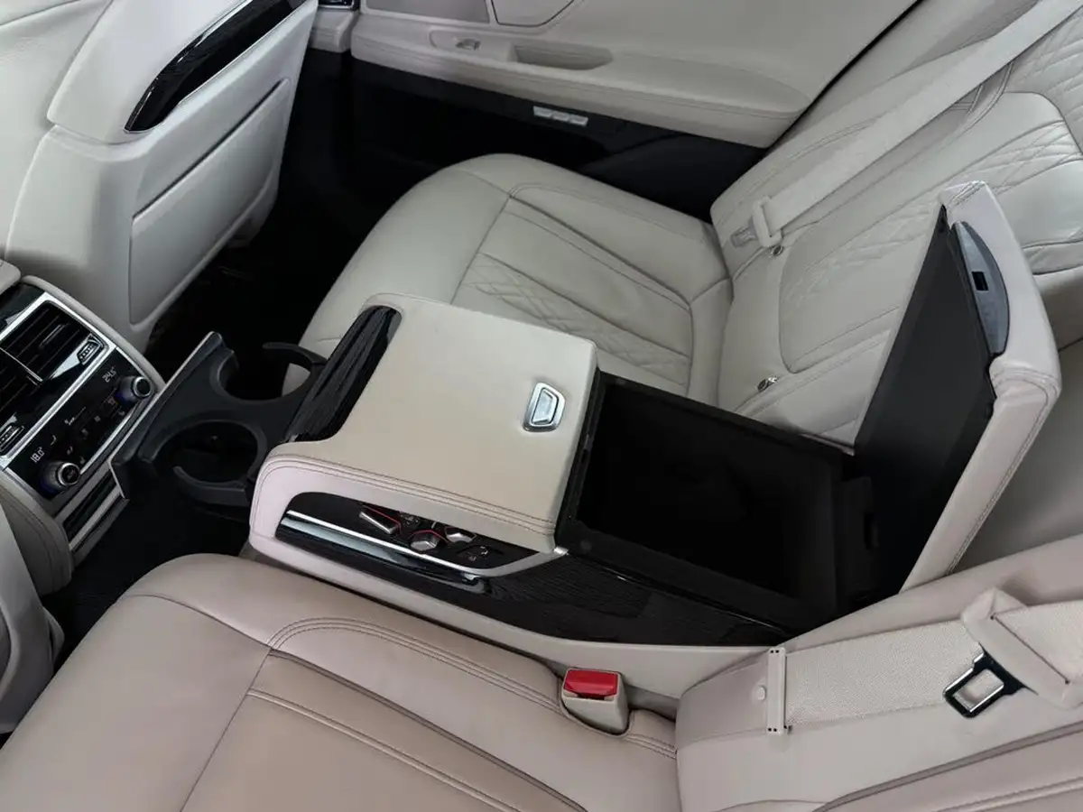 2017-bmw-7-series-30td-730d-m-sport-big-19