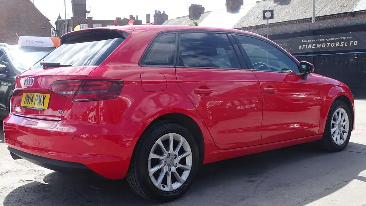 2014-audi-a3-20-tdi-se-sportback-5d-1968cc-s-tronic-big-10