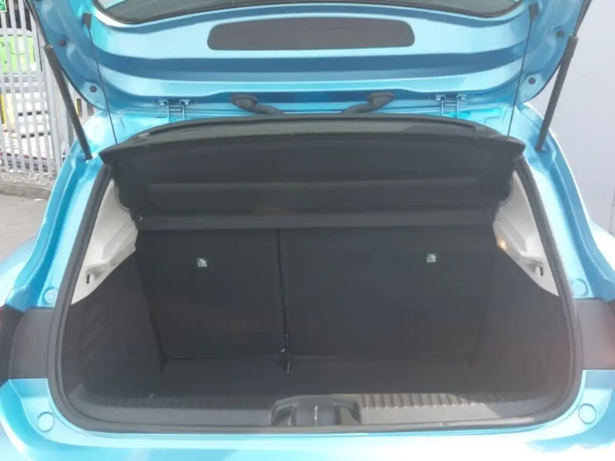 2022-renault-clio-10-tce-iconic-edition-big-7