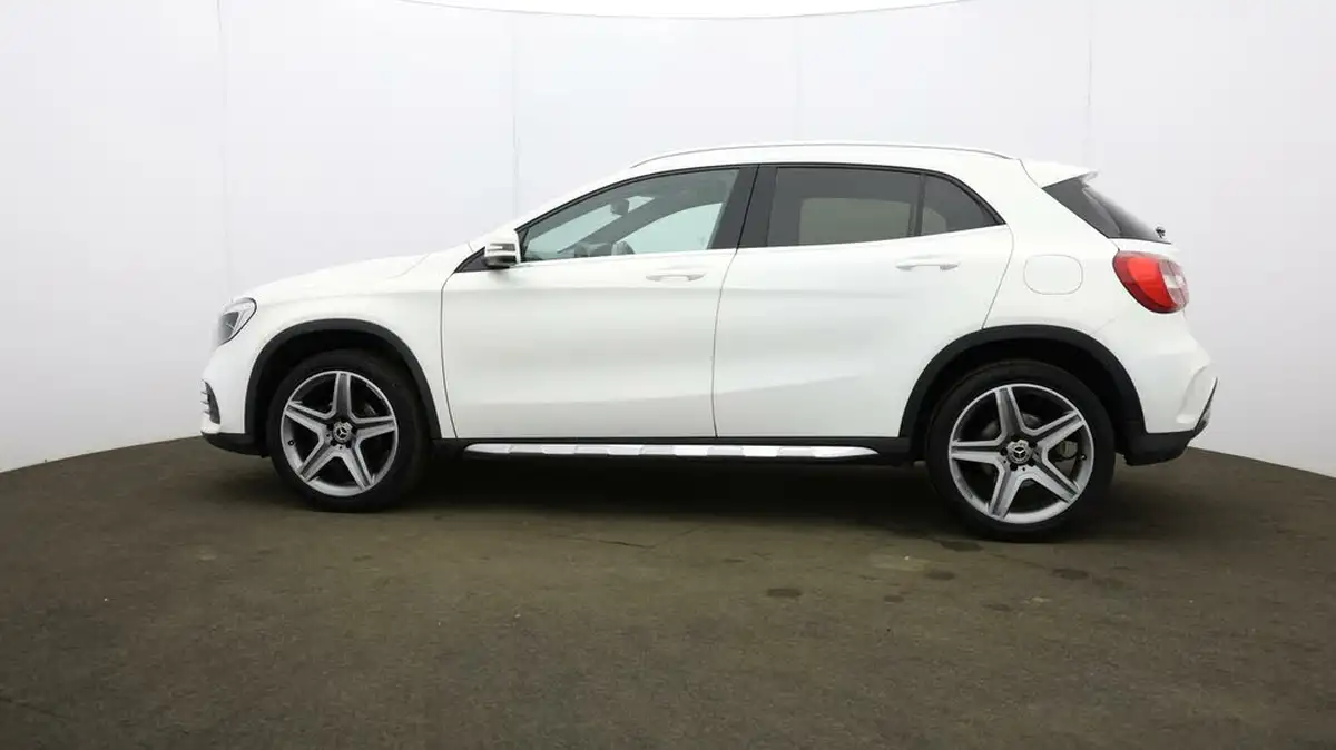 2018-mercedes-benz-gla-class-16-gla-200-amg-line-154bhp-big-68