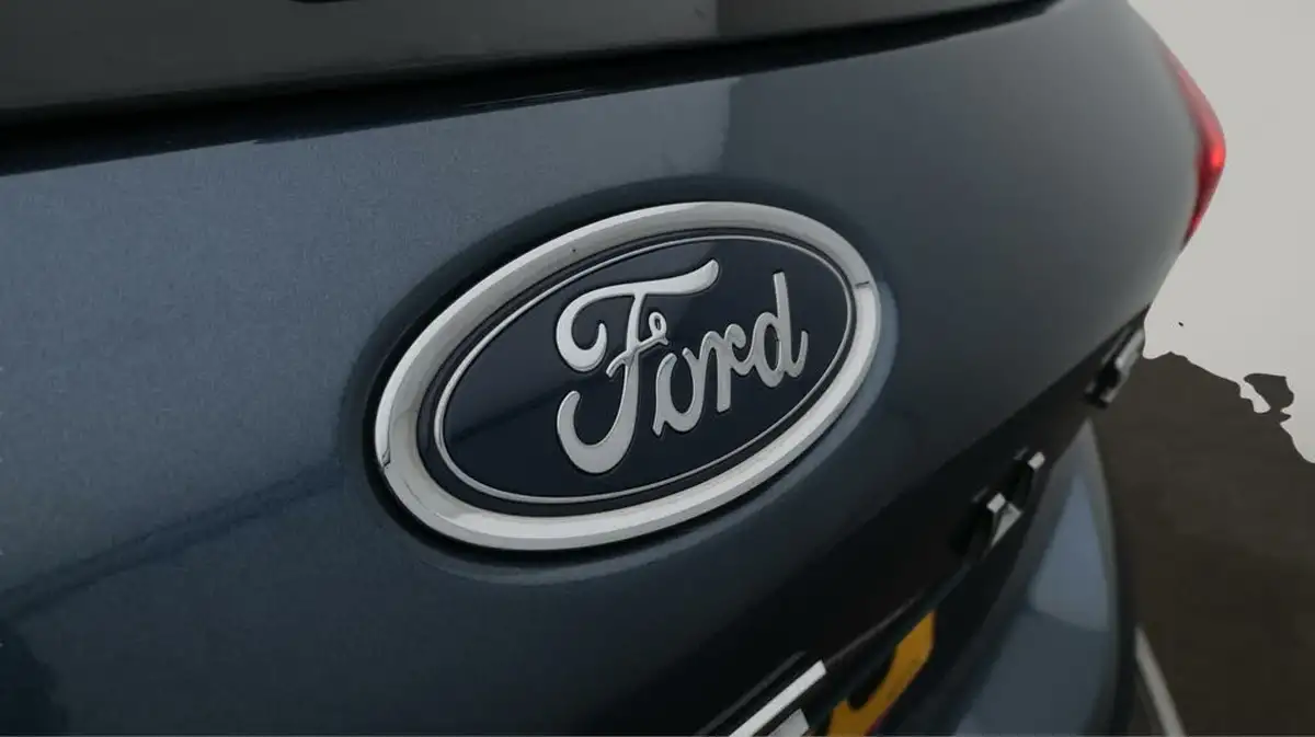 2020-ford-focus-15-titanium-hatchback-big-20