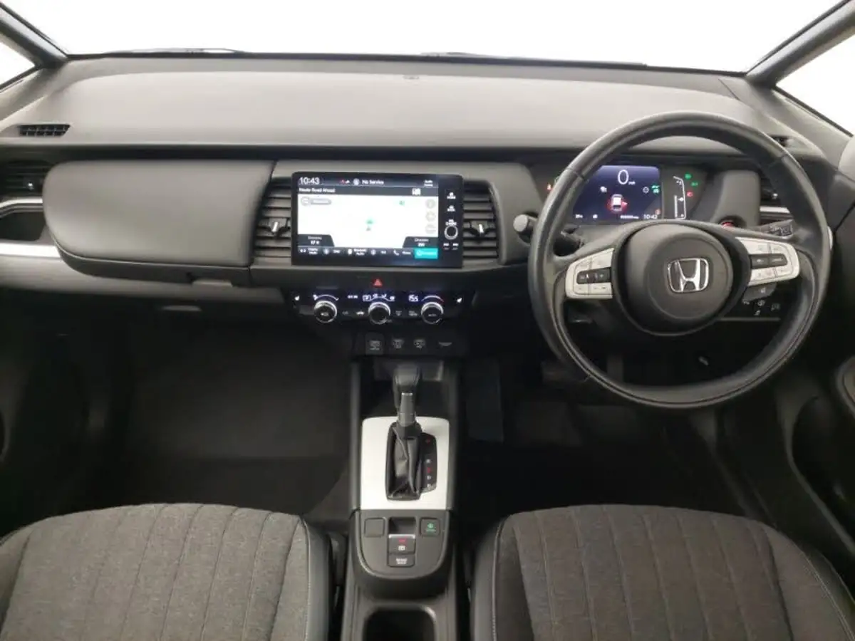 2021-honda-jazz-15-i-mmd-ex-107ps-big-2
