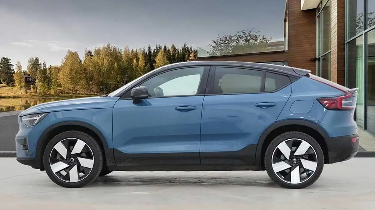 2022-volvo-c40-e-twin-recharge-pro-big-5