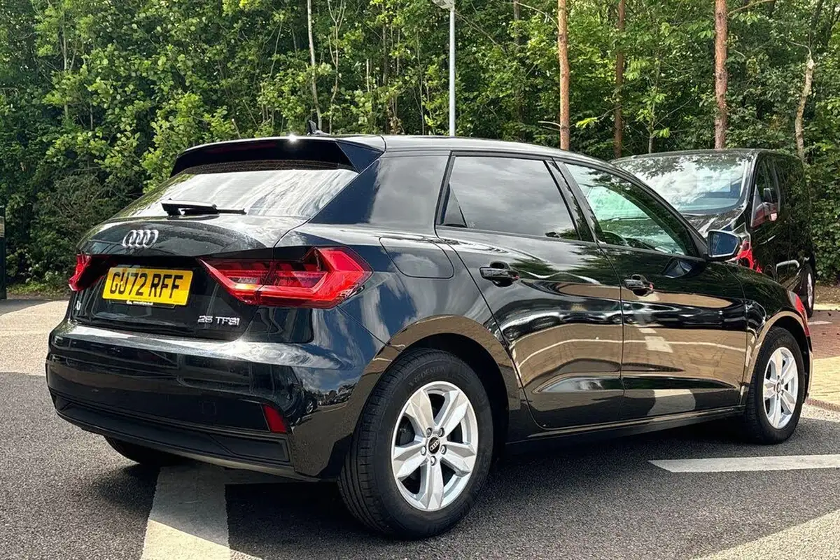 2022-audi-a1-10-25-tfsi-technik-big-5