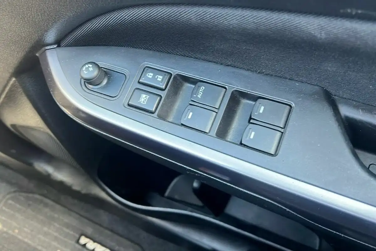 2022-suzuki-vitara-14-boosterjet-sz-t-big-17