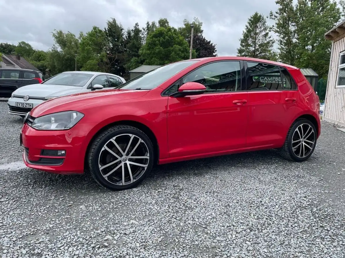 2015-volkswagen-golf-16tdi-match-105ps-bmt-ss-5d-big-2