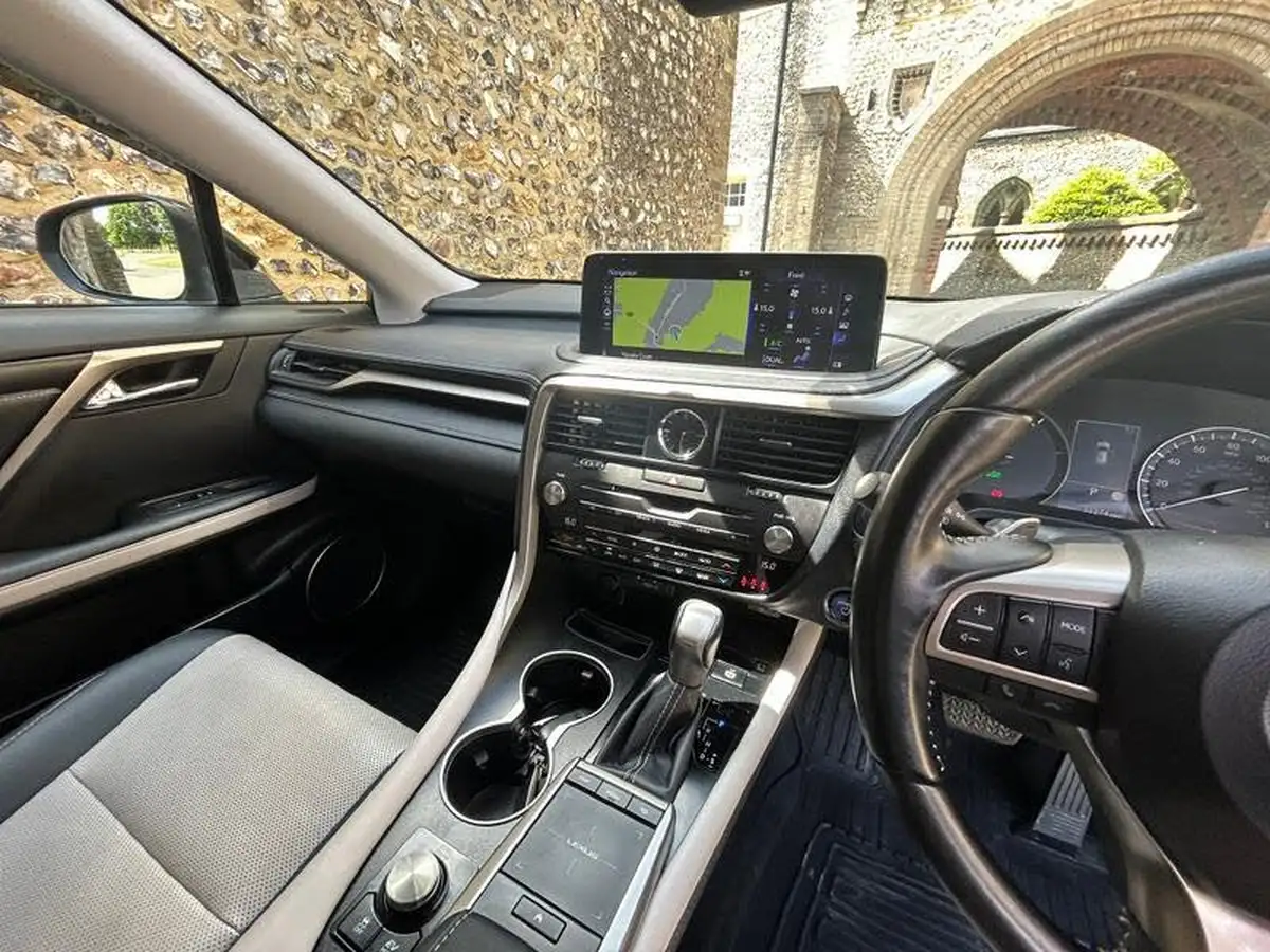 2022-lexus-rx-450h-35-rx-big-19