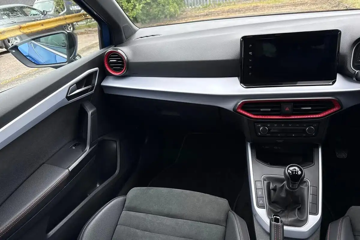 2023-seat-arona-10-tsi-fr-sport-big-13