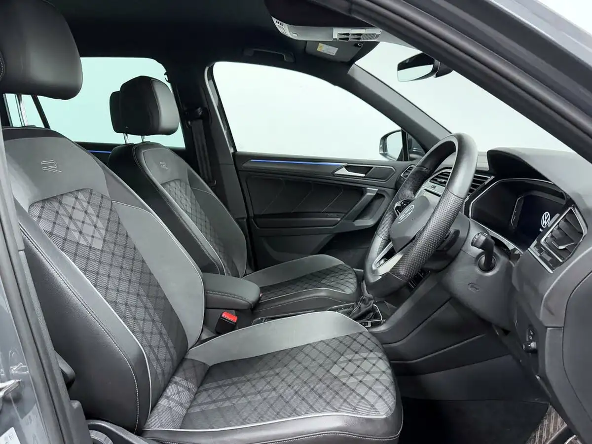 2022-volkswagen-tiguan-15-tsi-r-line-big-26