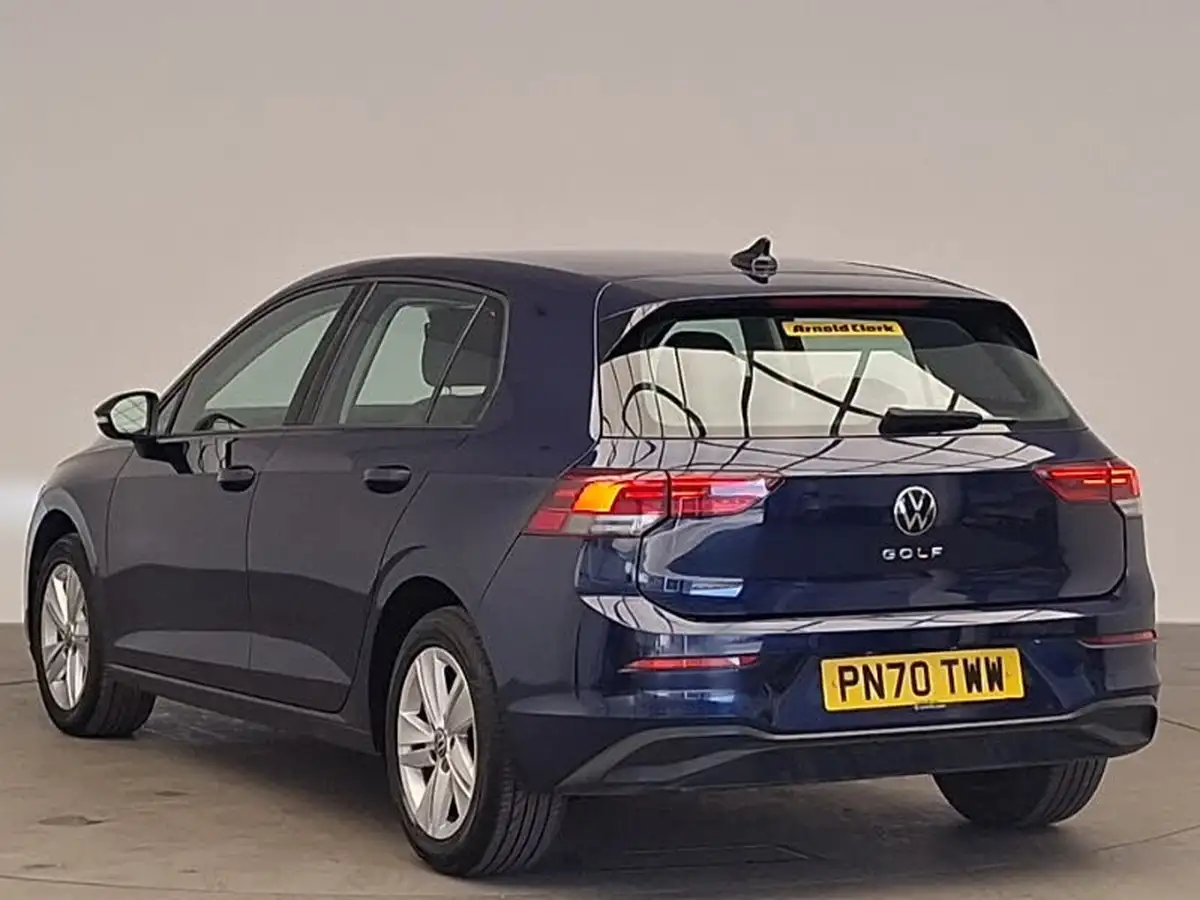2020-volkswagen-golf-15-tsi-life-130ps-hatchback-big-1