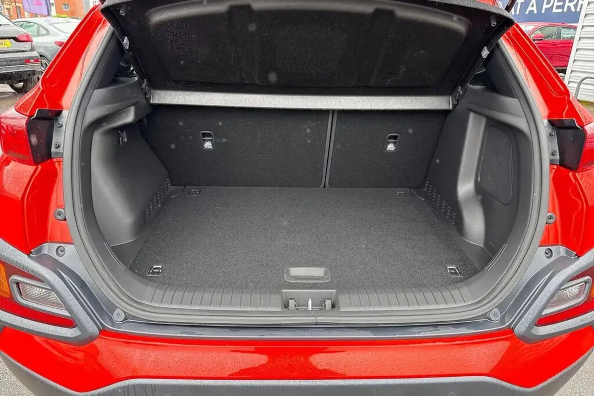 2018-hyundai-kona-10-t-gdi-premium-se-1-tone-roof-big-8