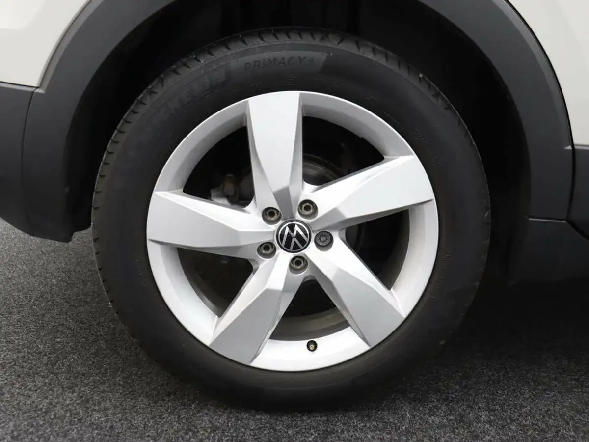2022-volkswagen-t-cross-10-tsi-sel-big-6