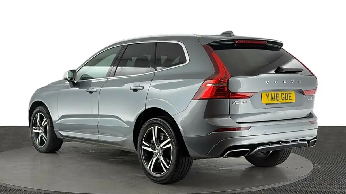 2018-volvo-xc60-20td-d4-r-design-4x4-geartronic-big-5