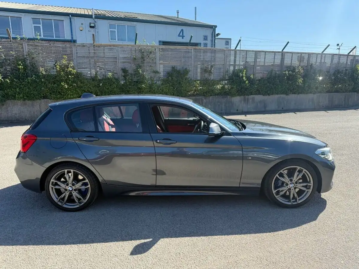 2016-bmw-1-series-30-m140i-5d-2979cc-big-10