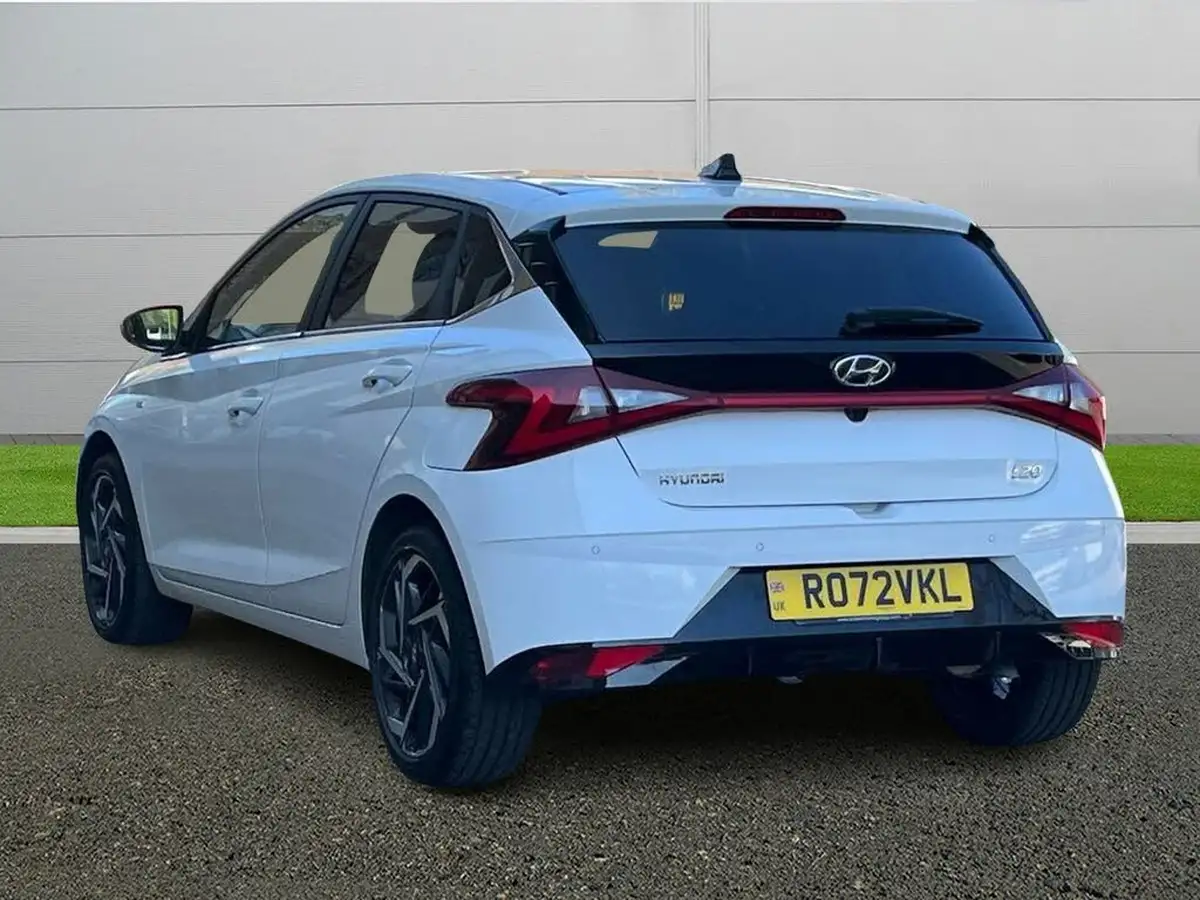 2022-hyundai-i20-10-t-gdi-premium-eclutch-imt-big-4