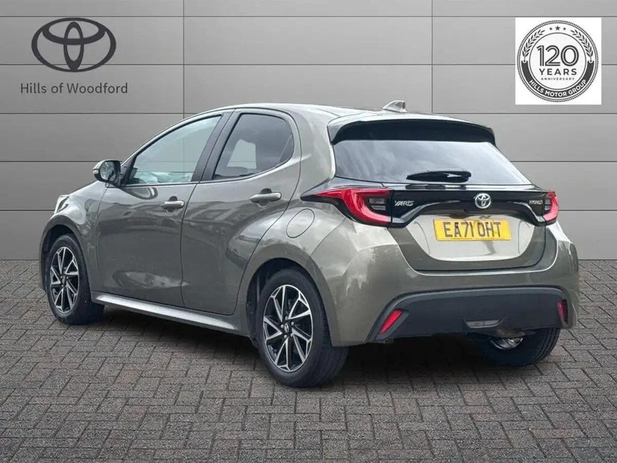 2021-toyota-yaris-15-vvt-i-design-big-4