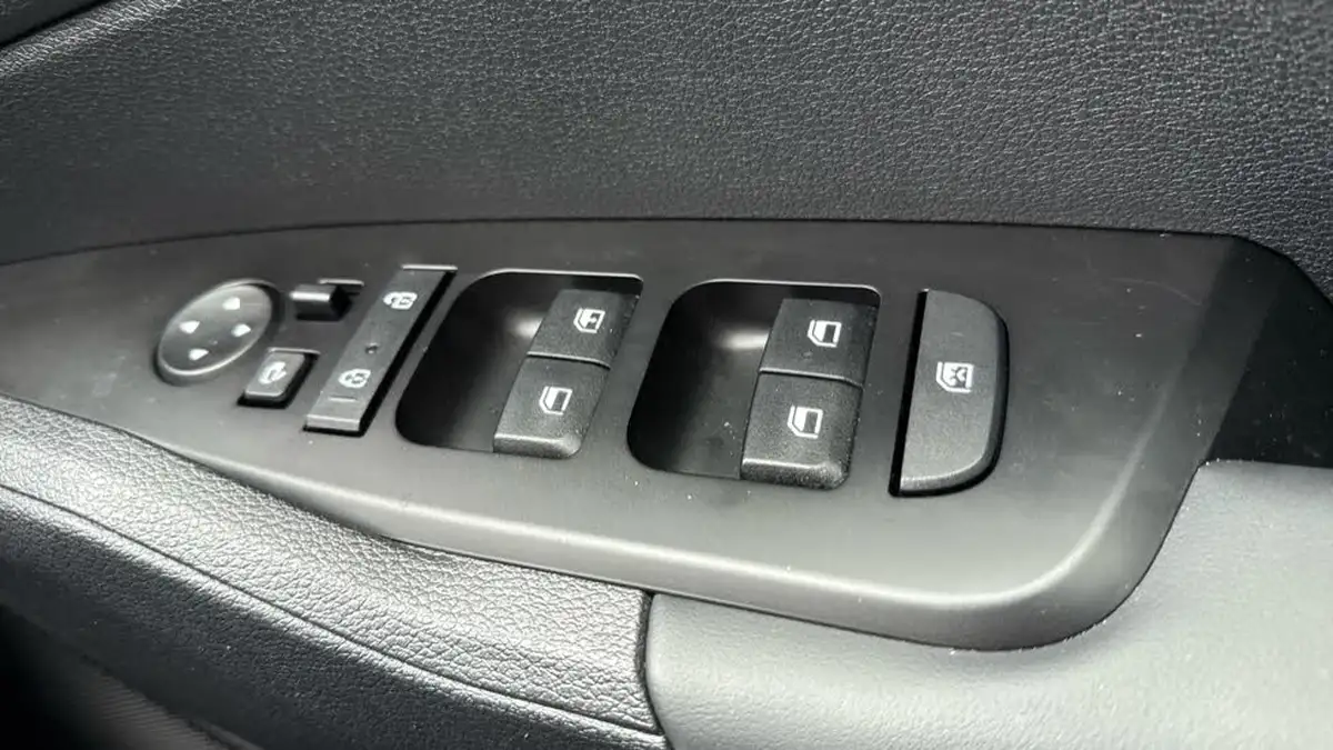2024-kia-sportage-16-t-gdi-2-157bhp-48v-big-33