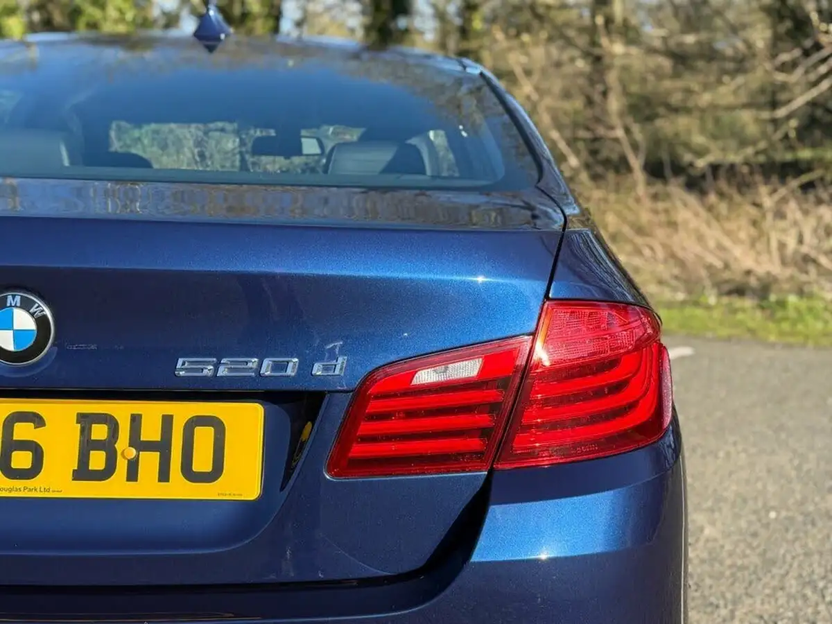 2016-bmw-5-series-20td-520d-se-190bhp-saloon-4d-auto-big-9